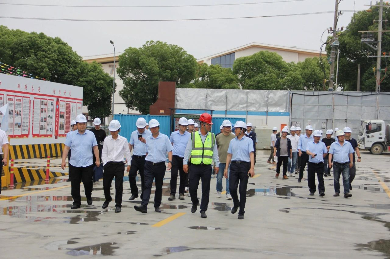 蘇州城投項目投資公司在蘇州中設集團承建項目舉行2024年項目公司第二季度生產安全例會暨安全生產現場觀摩、交流活動